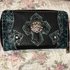 P & G Wallet Blue Cross